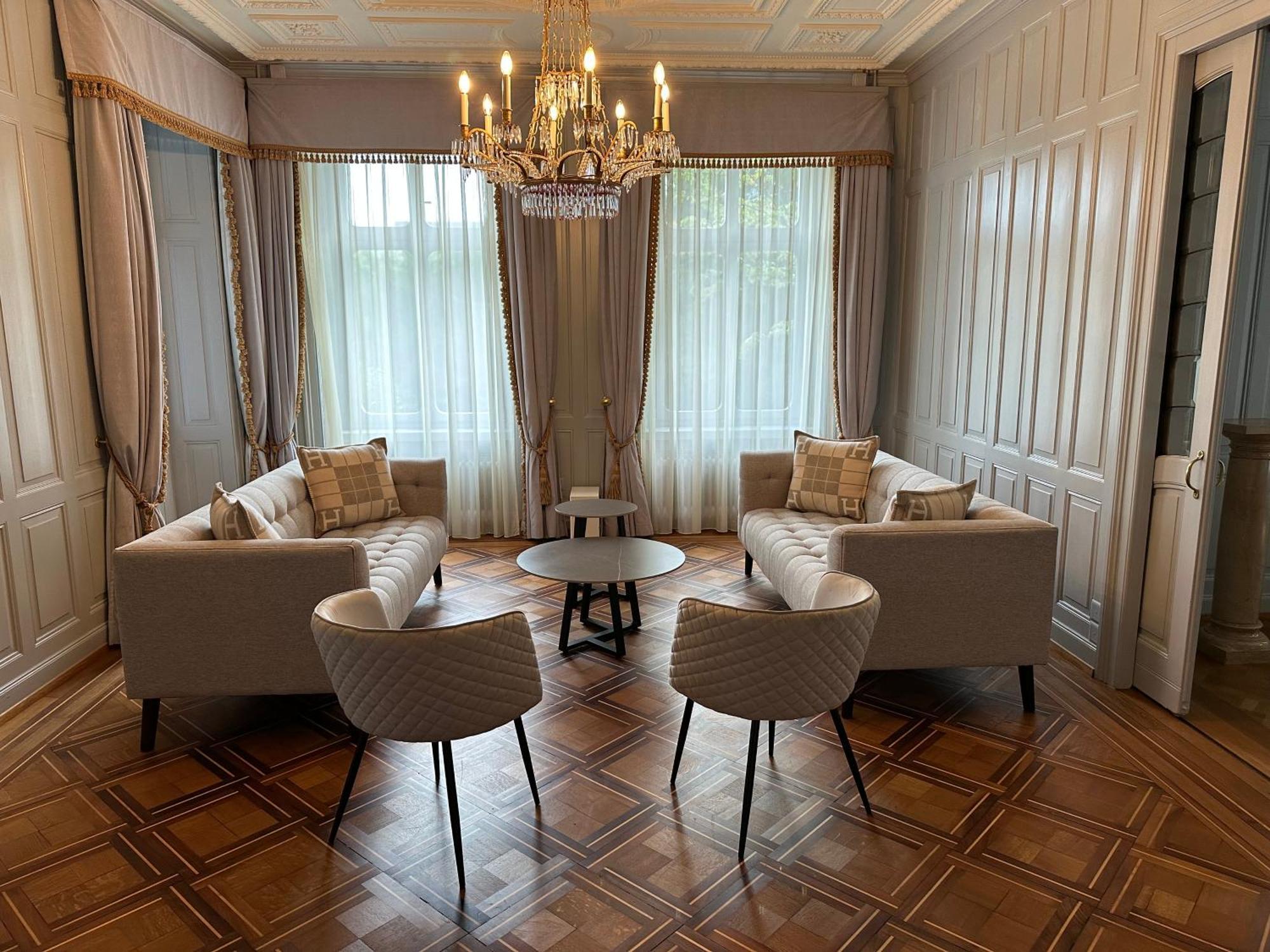 Entire Zurich Villa, Your Private Luxury Escape With In House Staff Buitenkant foto